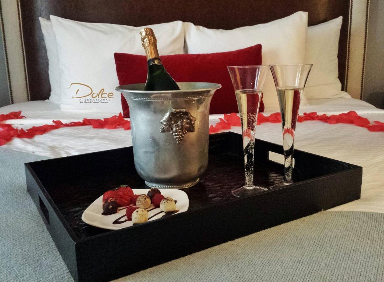 Hotel Dolce International Скопие Екстериор снимка