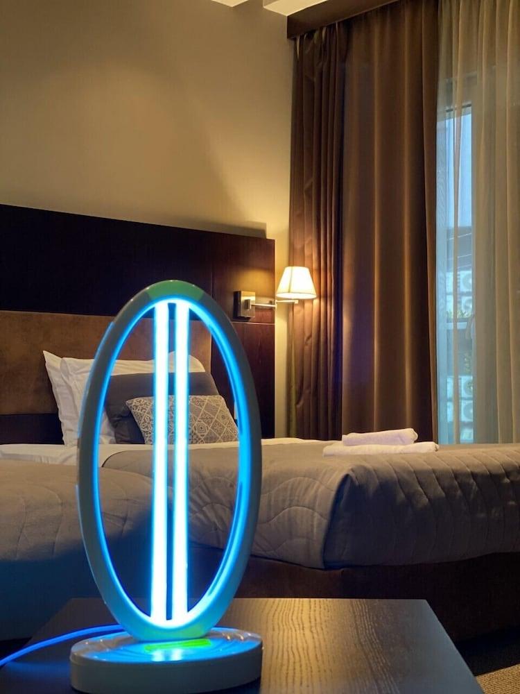 Hotel Dolce International Скопие Екстериор снимка