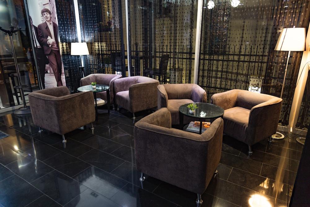 Hotel Dolce International Скопие Екстериор снимка
