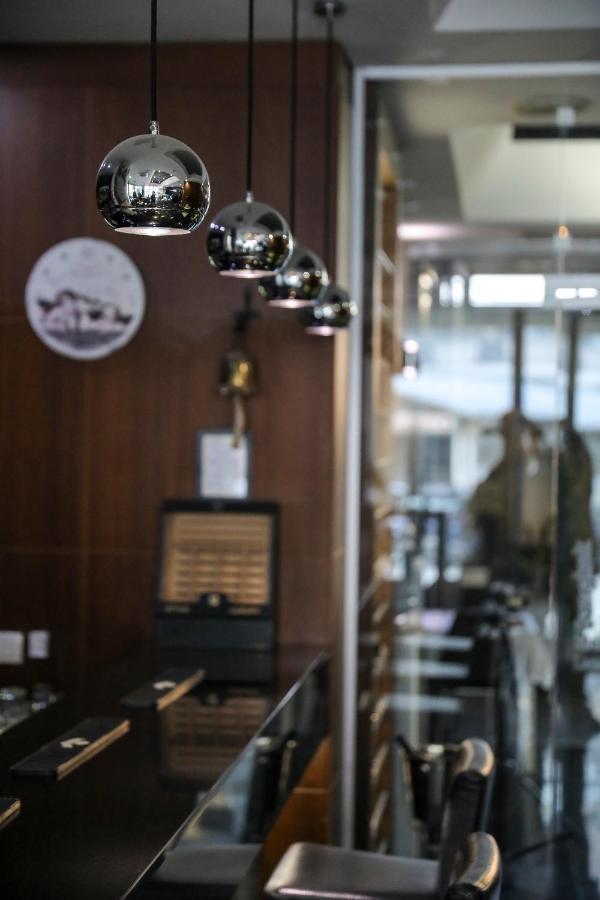 Hotel Dolce International Скопие Екстериор снимка