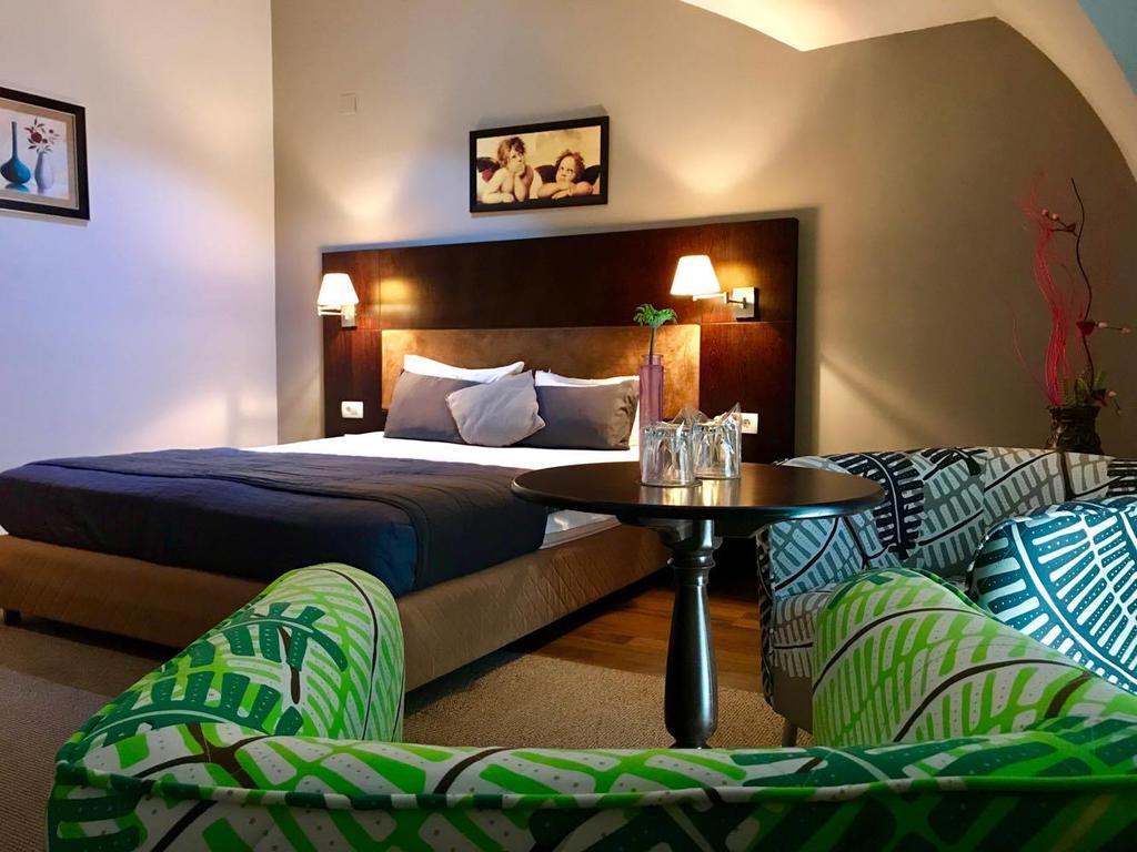 Hotel Dolce International Скопие Екстериор снимка