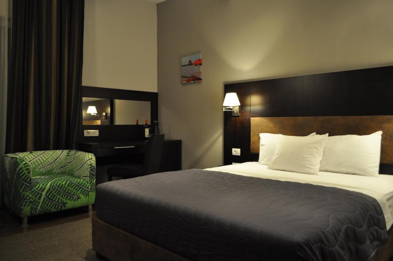 Hotel Dolce International Скопие Екстериор снимка