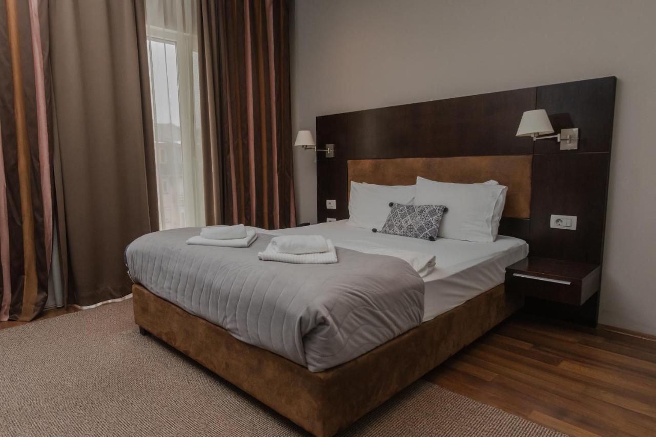 Hotel Dolce International Скопие Екстериор снимка
