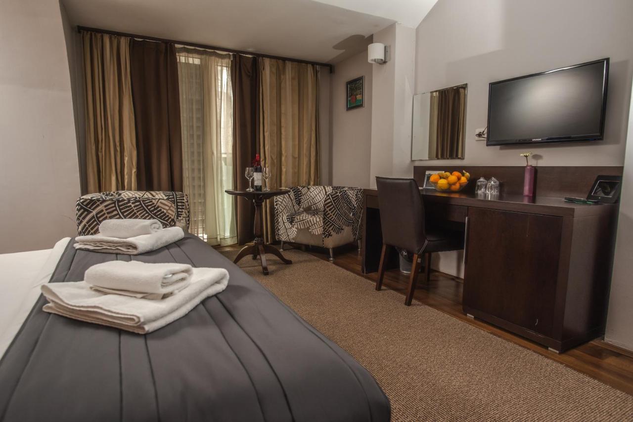 Hotel Dolce International Скопие Екстериор снимка