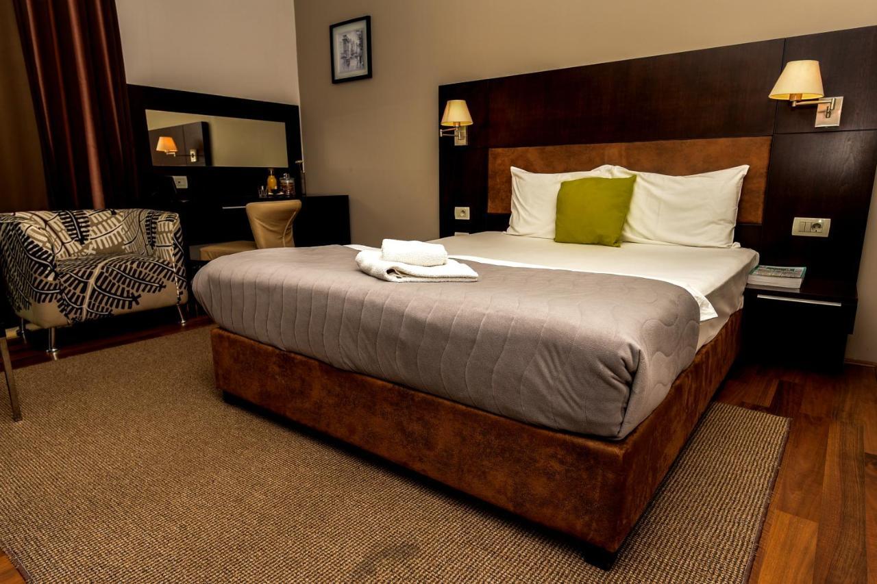 Hotel Dolce International Скопие Екстериор снимка